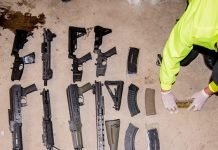 CAEN MADRE E HIJO INVOLUCRADOS EN TRÁFICO TRANSNACIONAL DE ARMAS