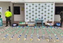 Más de 100 mil unidades de medicamentos de uso institucional fueron incautados por la policía fiscal y aduanera, en La Guajira