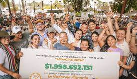 Con la entrega de 400 títulos y más de $2.000 millones a proyectos productivos, Felipe Harman reafirma el compromiso del Gobierno con el Meta