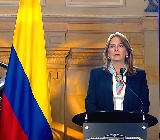 Ministra de Salud prende las alarmas: $2,9 billones bajo revisión y denuncia un supuesto cobro del 8 %